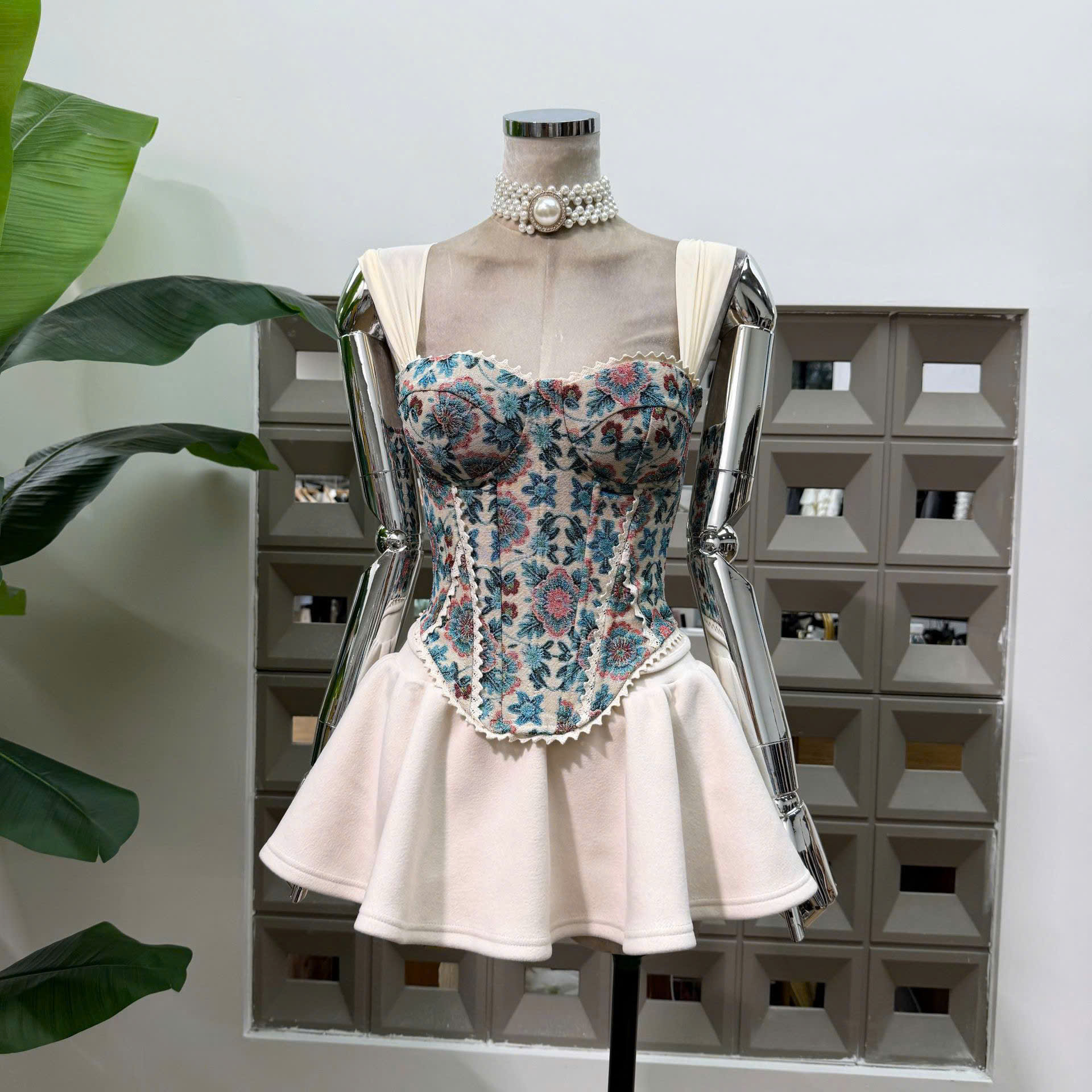 Set váy corset họa tiết gấm + chân váy bèo