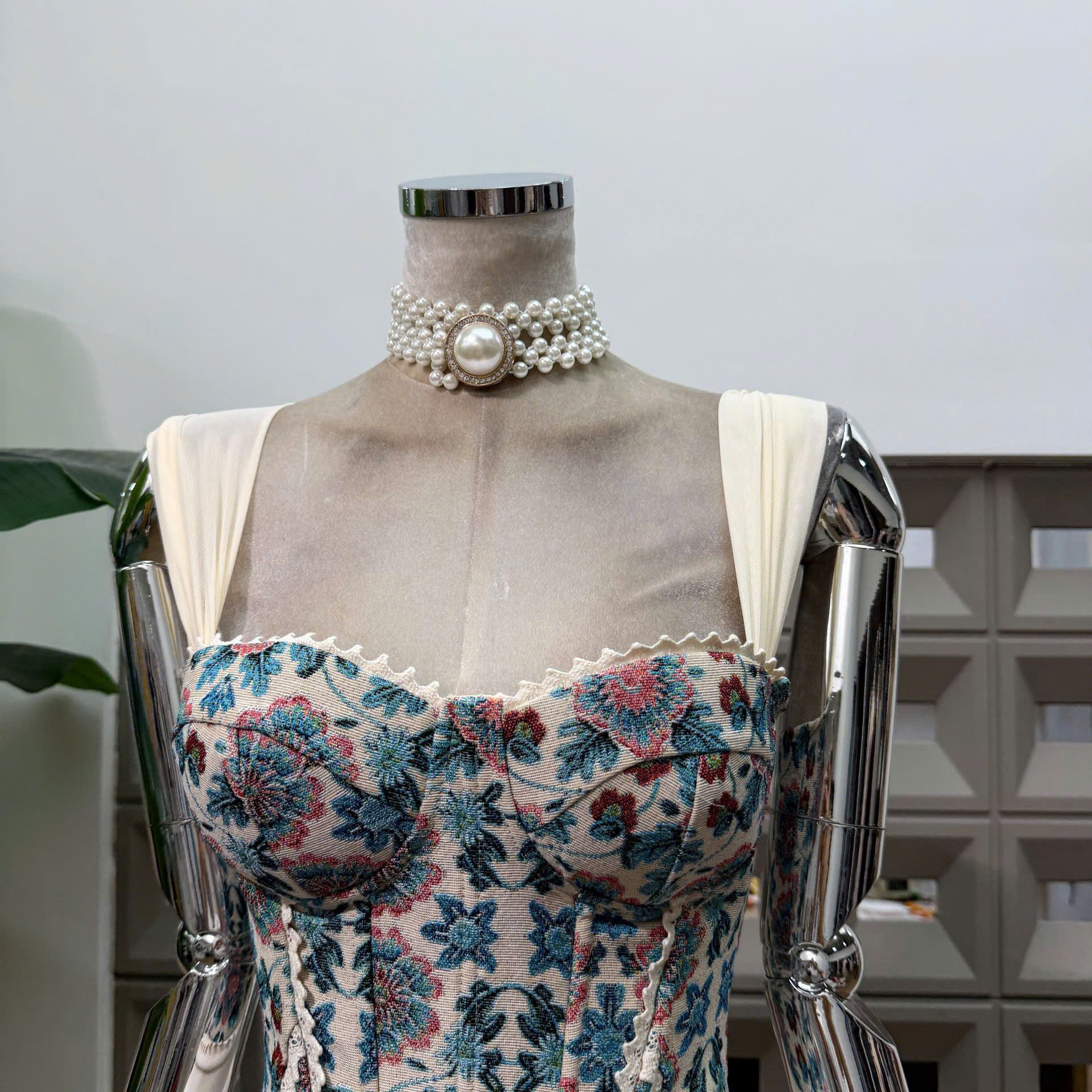 Set váy corset họa tiết gấm + chân váy bèo