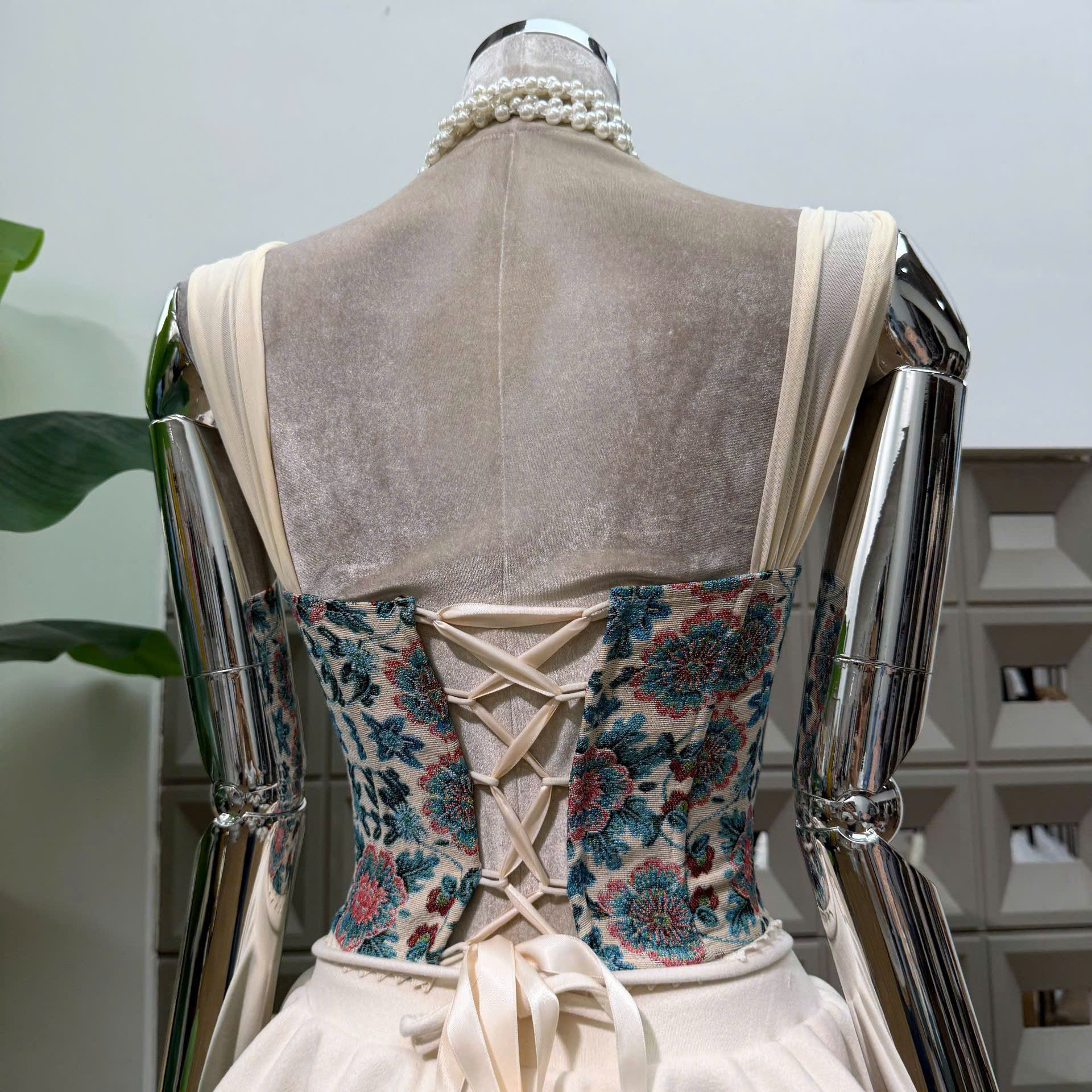 Set váy corset họa tiết gấm + chân váy bèo